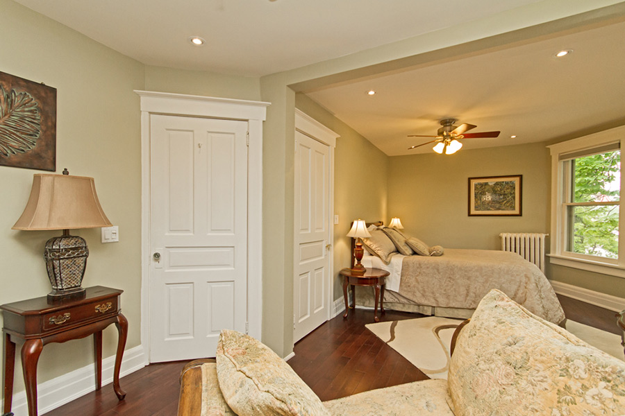 Master bedroom and den in Emerson House, Caroline St, Burlington, Ontario furnished rental
