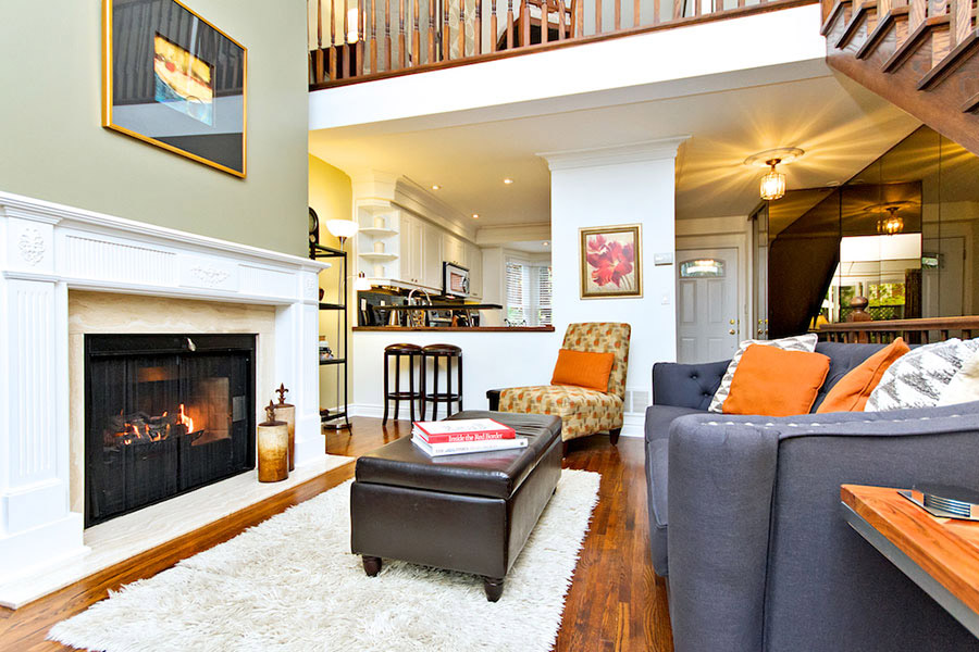 Living room in Nelson House, Blathwayte Lane, Burlington furnished rental