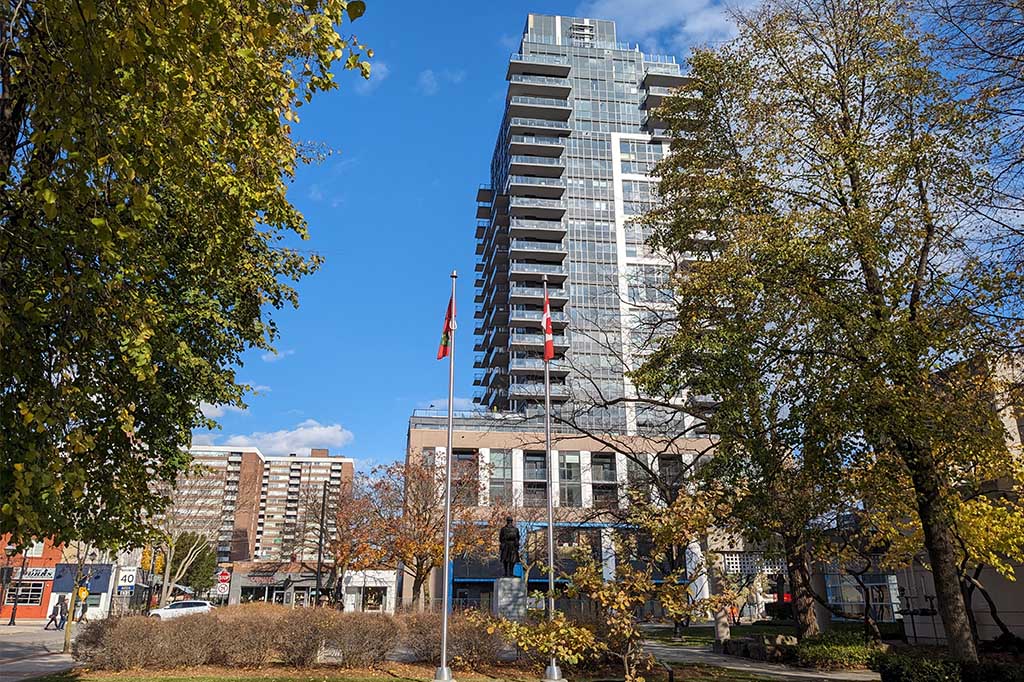 View of Gallery Condo rental with two bedrooms, fully furnished, all-inclusive 3rd-floor suite with balcony in the heart of Downtown Burlington with restaurants, shops, and the waterfront on your doorstep.