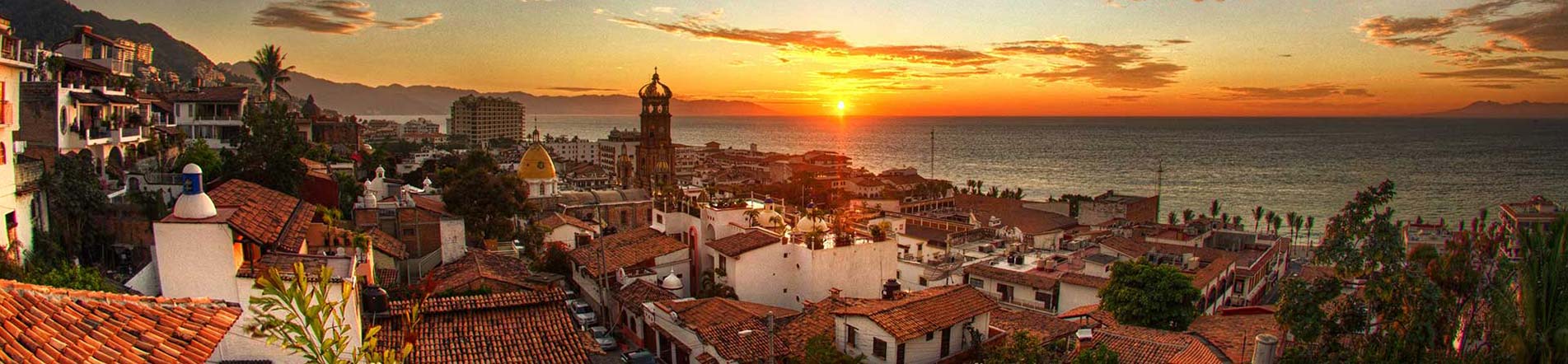 Sunset in old town Puerto Vallarta, Mexico